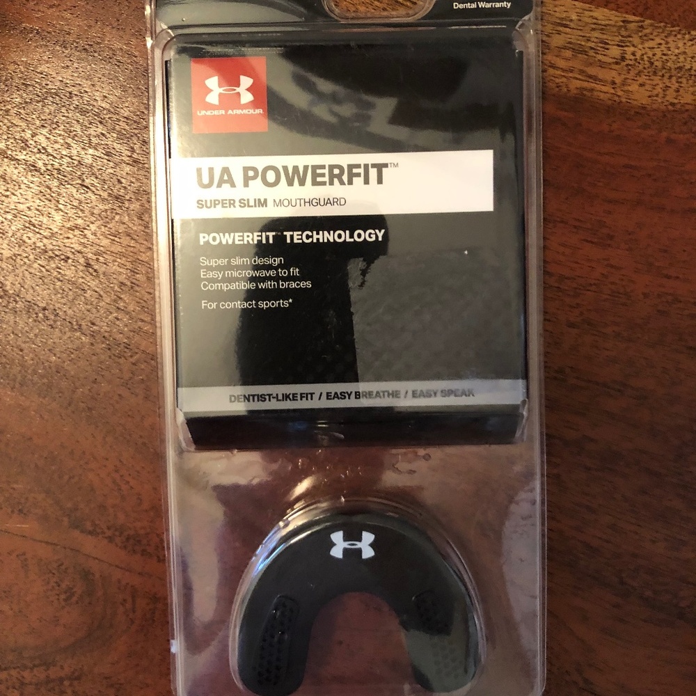 Under Armour Slim Line Mouth Guard - Brand new
